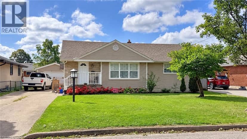 12 ROSELAND Avenue, St. Catharines