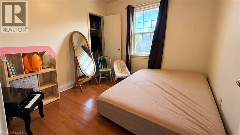 12 ROSELAND Avenue — photo 14 of 25