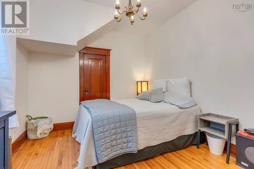 6030/6032 Cherry Street — photo 12 of 40