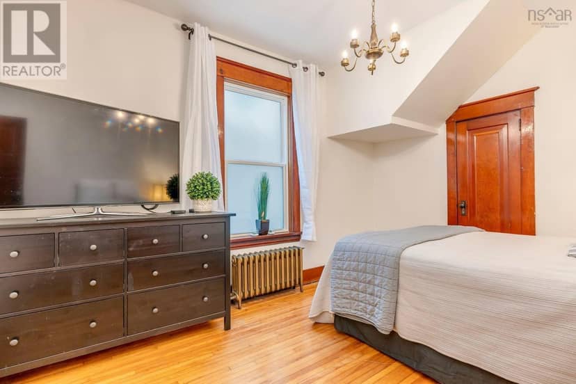 6030/6032 Cherry Street — photo 11 of 40