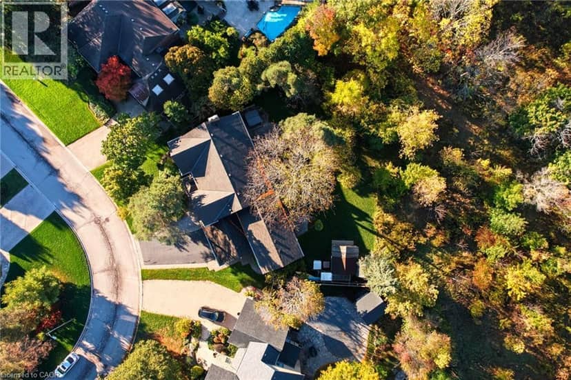 77 FLANDERS Drive, Waterdown, photo 2