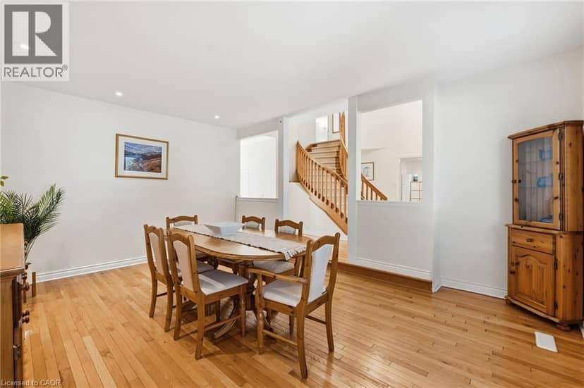 77 FLANDERS Drive, Waterdown, photo 5