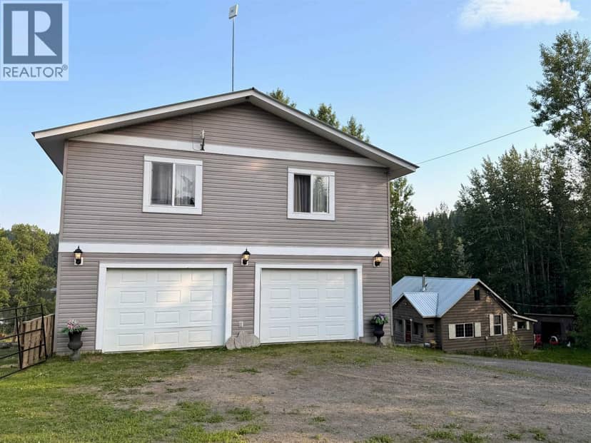 7566 BRIDGE LAKE BUSINESS ROUTE, 100 Mile House