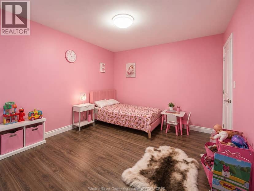 3639 Hallee — photo 6 of 10