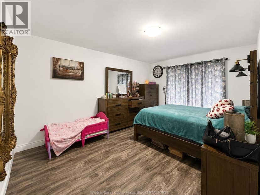 3639 Hallee — photo 8 of 10