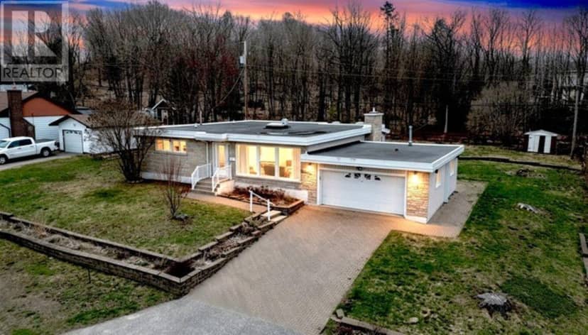 25 Gillanders RD — photo 1 of 40