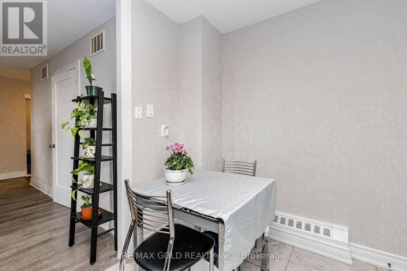 415 - 100 Wingarden Court — photo 23 of 40