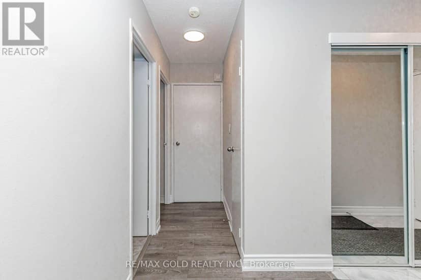 415 - 100 Wingarden Court — photo 25 of 40