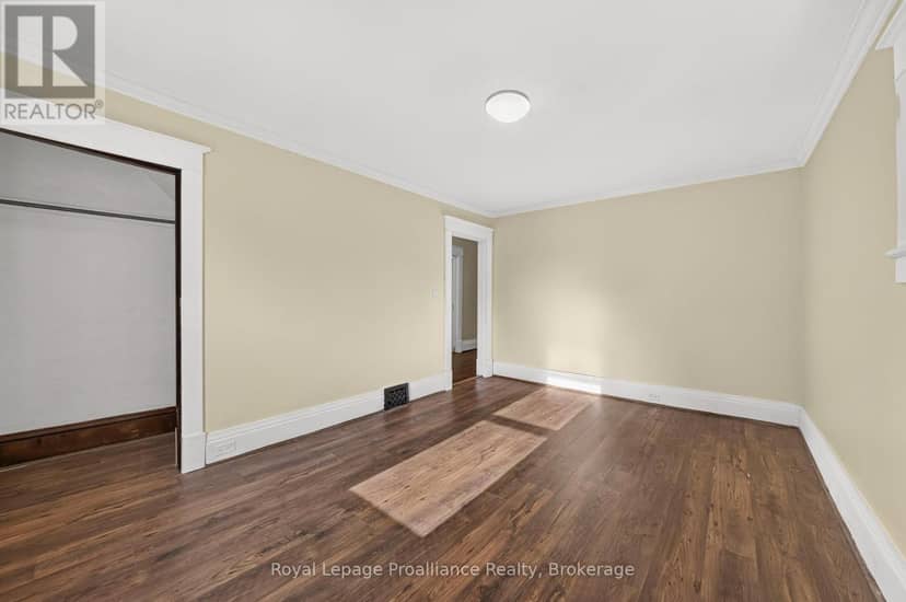 37 Lorne Avenue — photo 21 of 40