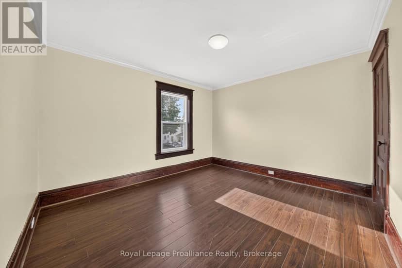 37 Lorne Avenue — photo 22 of 40