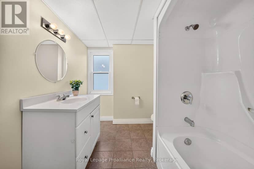 37 Lorne Avenue — photo 25 of 40