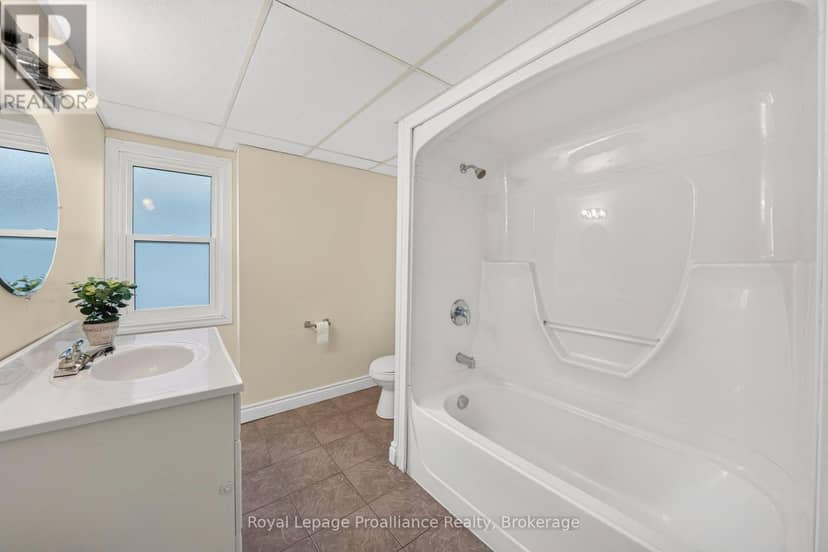 37 Lorne Avenue — photo 26 of 40