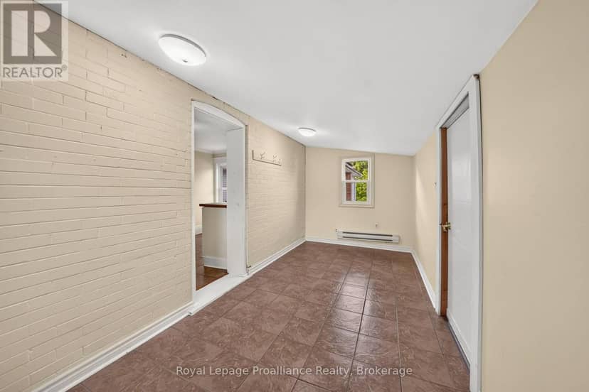 37 Lorne Avenue — photo 32 of 40