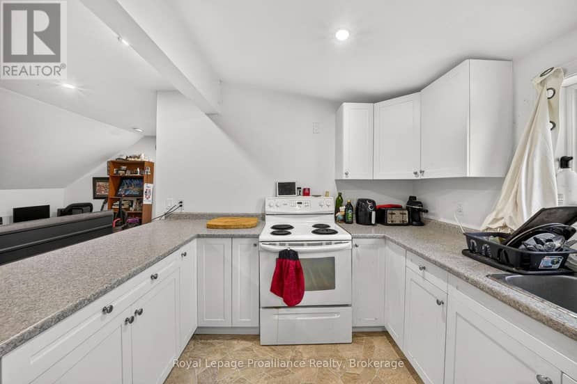 37 Lorne Avenue — photo 38 of 40