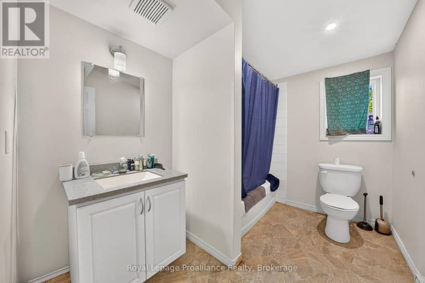 37 Lorne Avenue — photo 40 of 40