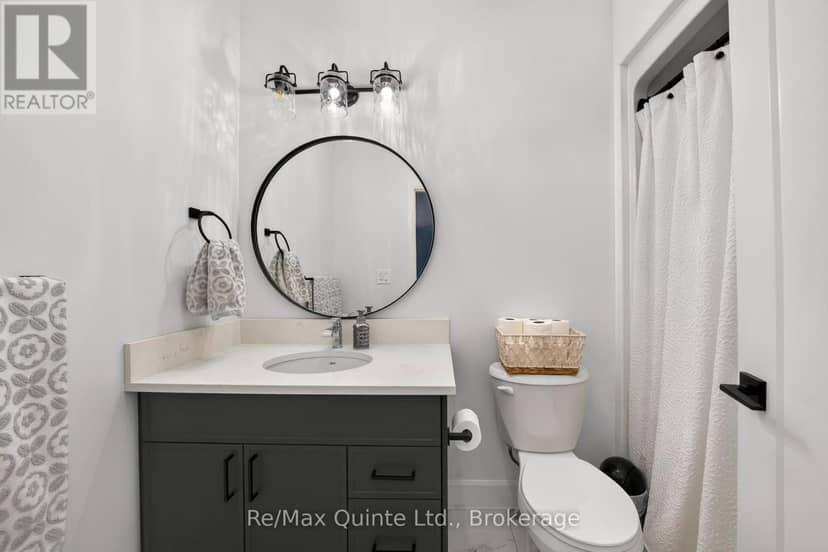 9 Peace River Street — photo 16 of 28