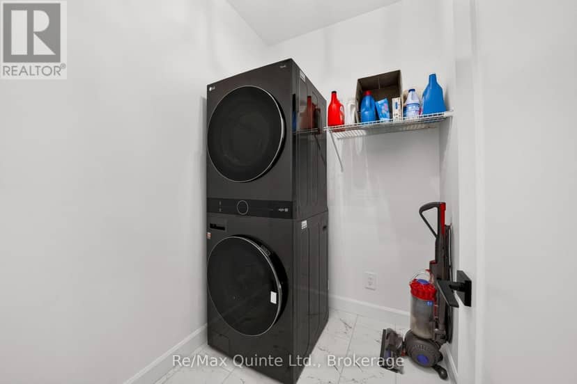 9 Peace River Street — photo 18 of 28
