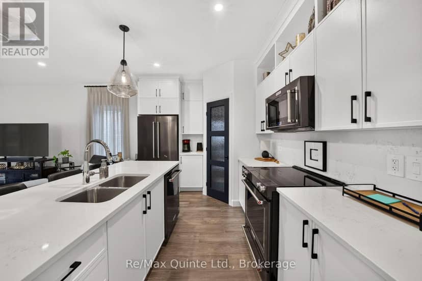 9 Peace River Street, Belleville, photo 7