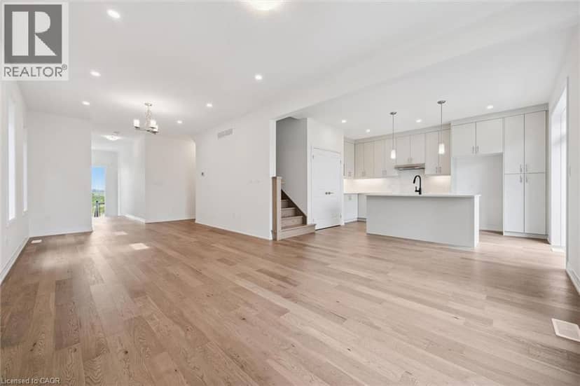 451 BENNINGER Street — photo 9 of 34