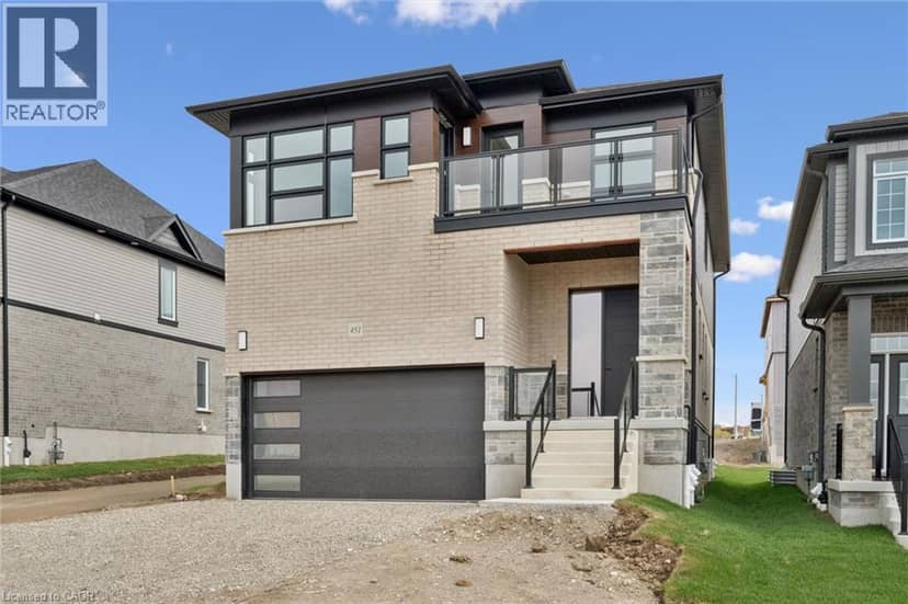451 BENNINGER Street — photo 2 of 34