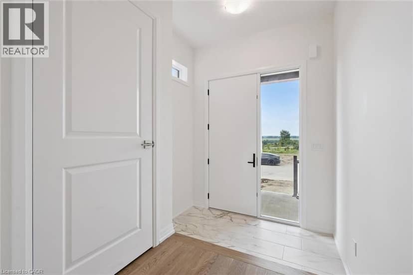 451 BENNINGER Street — photo 5 of 34