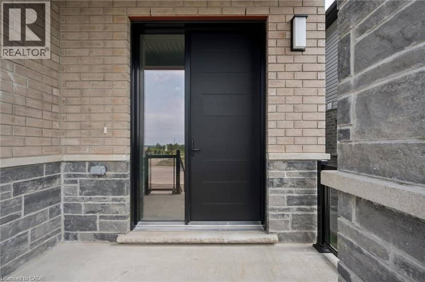 451 BENNINGER Street — photo 4 of 34