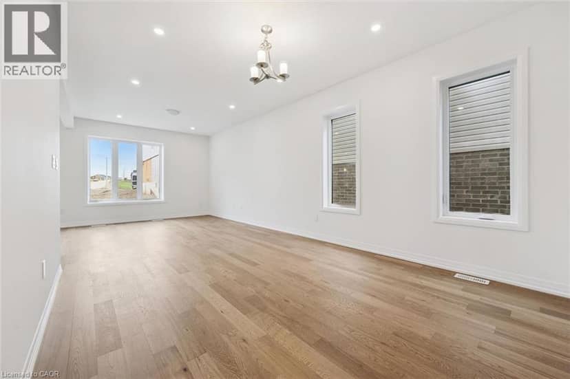 451 BENNINGER Street — photo 6 of 34