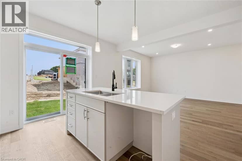 451 BENNINGER Street — photo 14 of 34