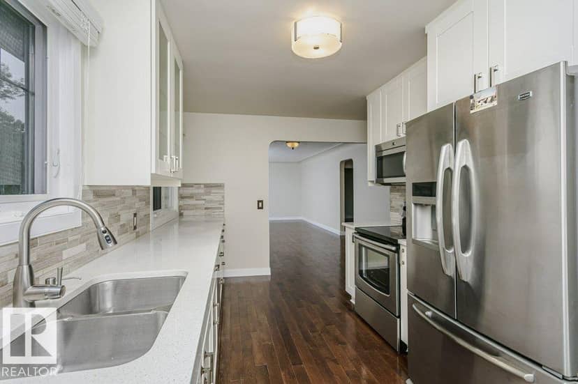 12255 Dovercourt Cr NW, Edmonton, photo 8