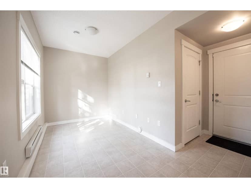 #65 8315 180 AV NW, Edmonton, photo 2