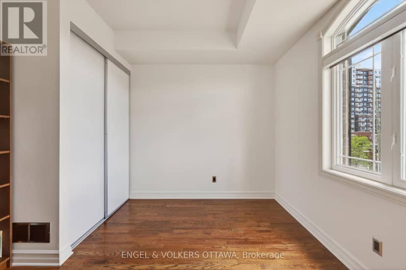401 - 711 Churchill Avenue — photo 27 of 30