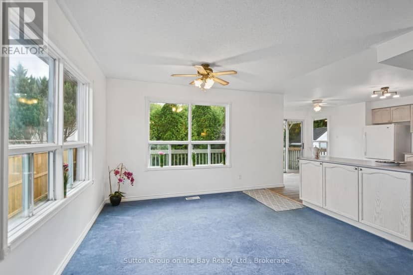 77 Fernbrook Drive — photo 9 of 40