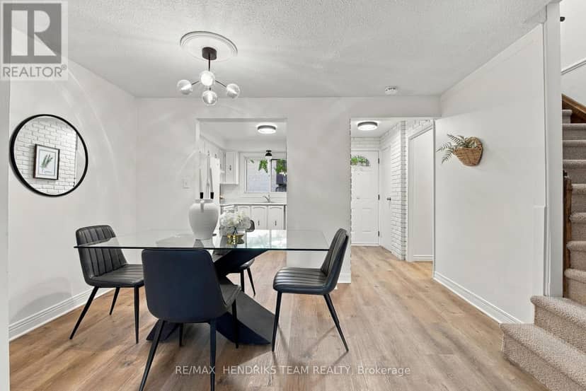 37 - 151 Linwell Road — photo 10 of 33