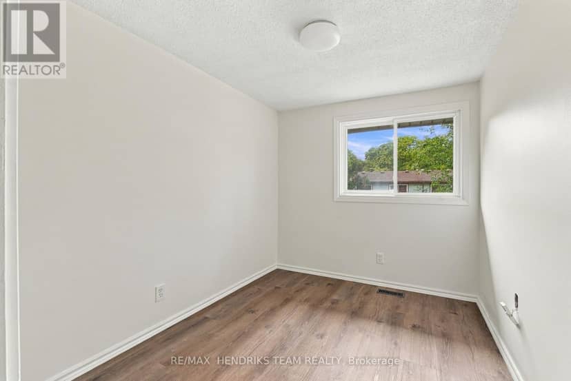 37 - 151 Linwell Road — photo 21 of 33
