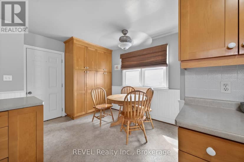 1258 Phillips Street — photo 15 of 38