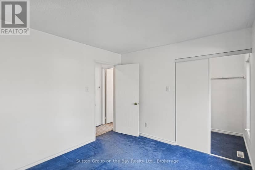 77 Fernbrook Drive — photo 26 of 40