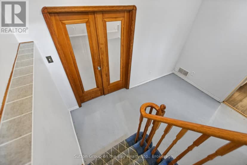 77 Fernbrook Drive — photo 35 of 40