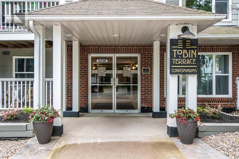 103 5230 Tobin Street — photo 1 of 40