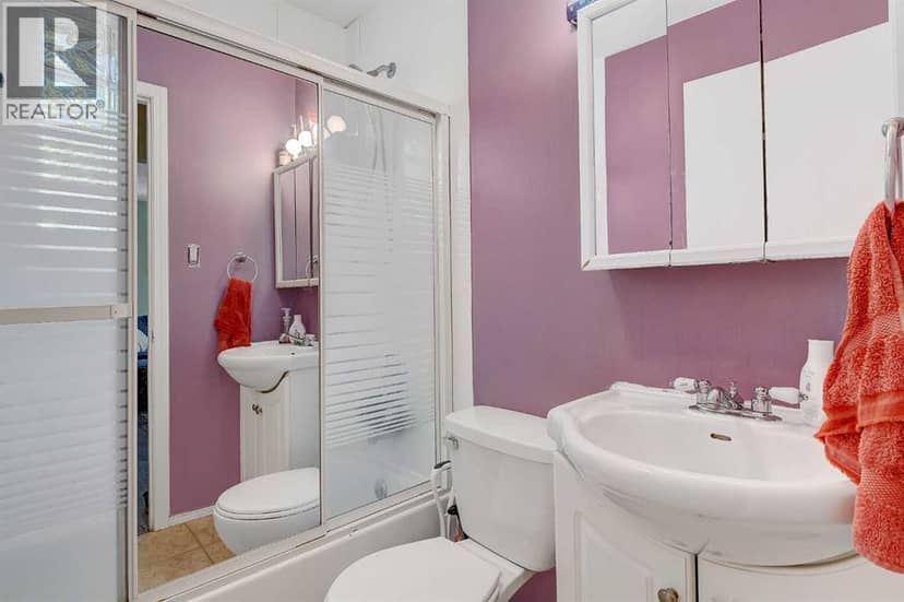 9320 106 Avenue — photo 10 of 17