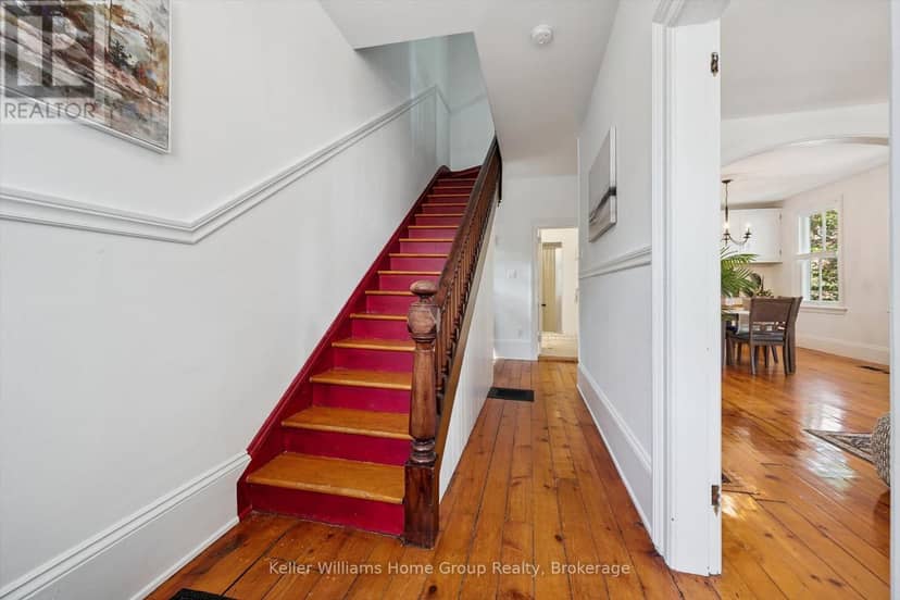 129 Suffolk Street W — photo 9 of 40