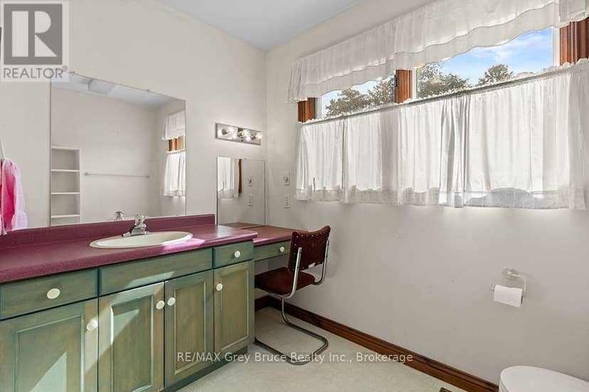 840 McNaughton Street — photo 34 of 40