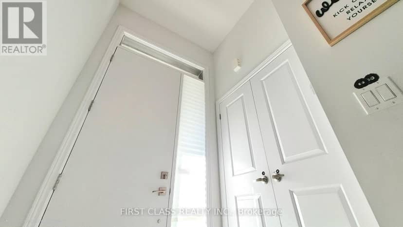 52 Sorbara Way — photo 10 of 40