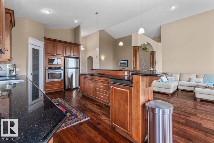 215 Westerra Pt — photo 31 of 40