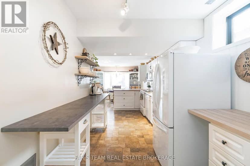 238 Robins Point Road — photo 32 of 40