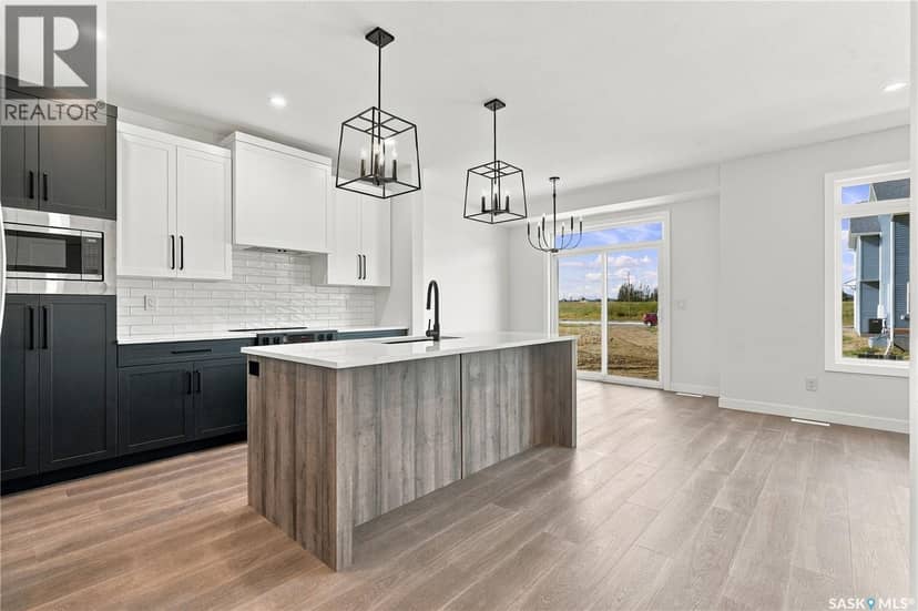 251 Doran WAY — photo 5 of 38