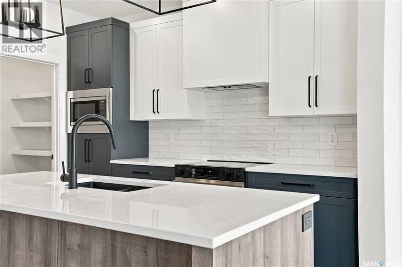 251 Doran WAY — photo 8 of 38