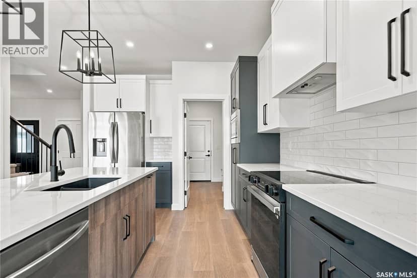 251 Doran WAY — photo 9 of 38