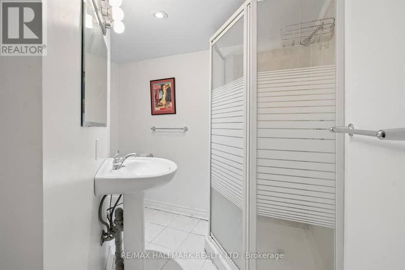 28 Finsbury Crescent — photo 26 of 33