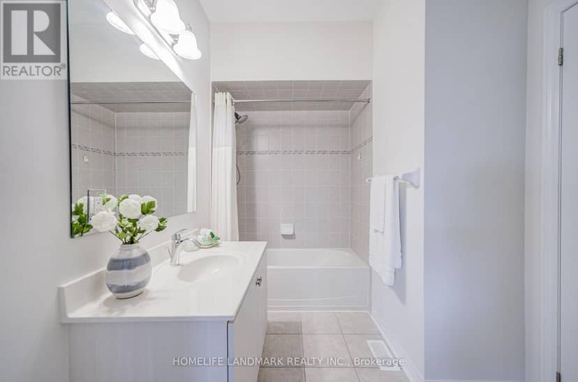 95 Hoey Crescent — photo 36 of 40