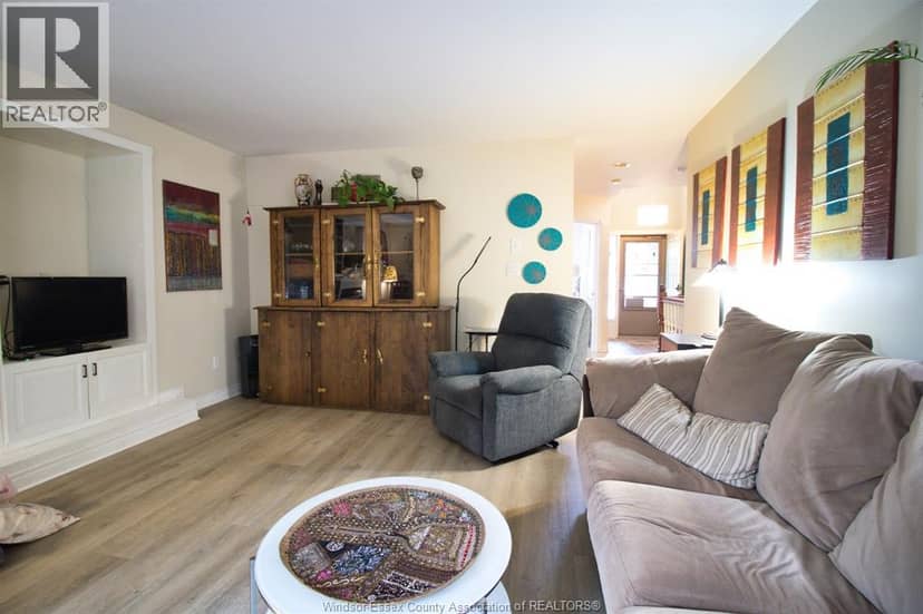 2 Thomas Street — photo 4 of 36